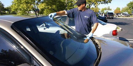 Mobile Auto Glass in Glendale CA